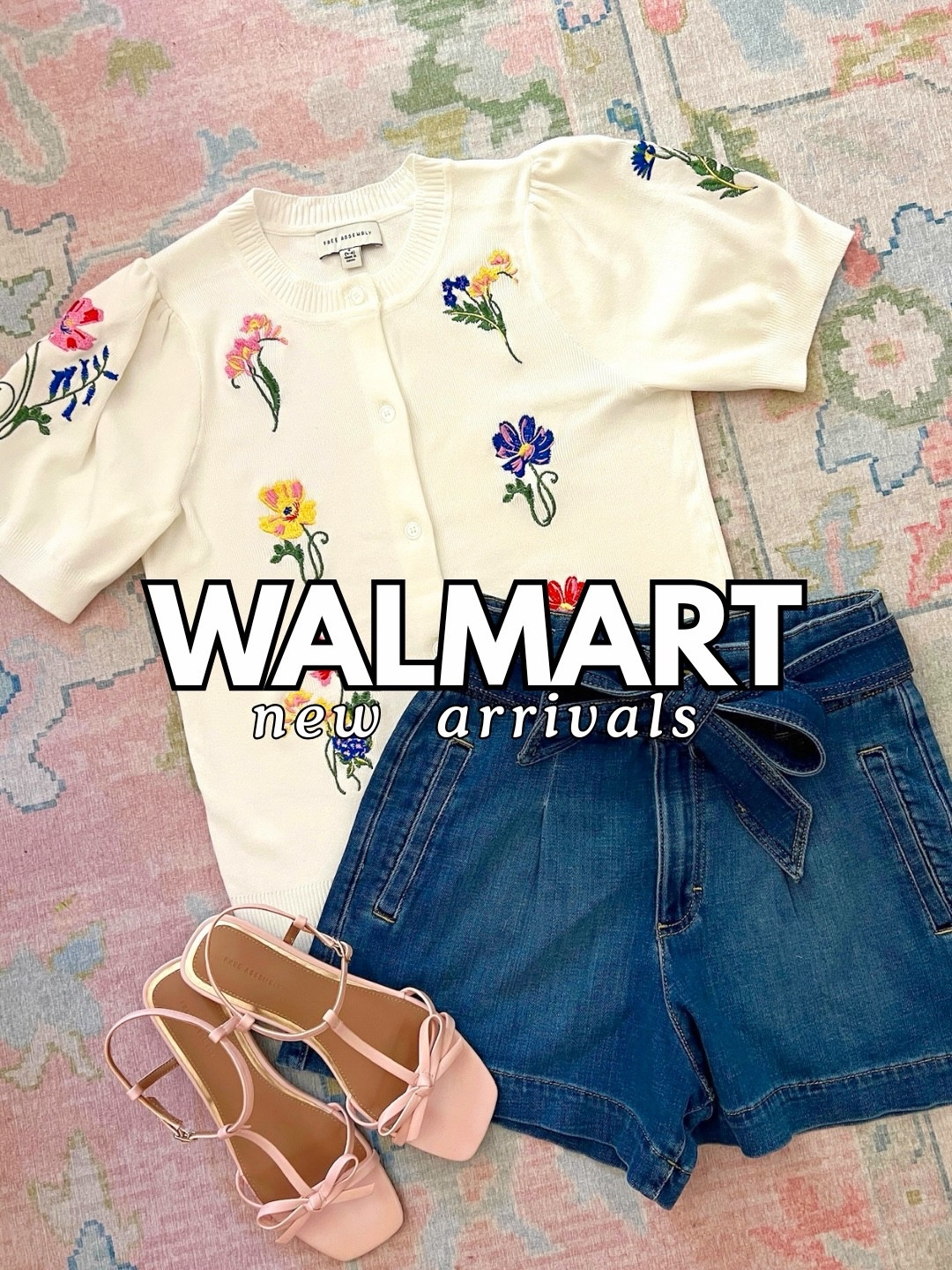 Cutest new @walmart finds are here! This floral cardi is back in stock too!!! Comment DEAL LINKS to shop jt all! 🛍️ 

#walmart #walmartfinds #walmartfashion