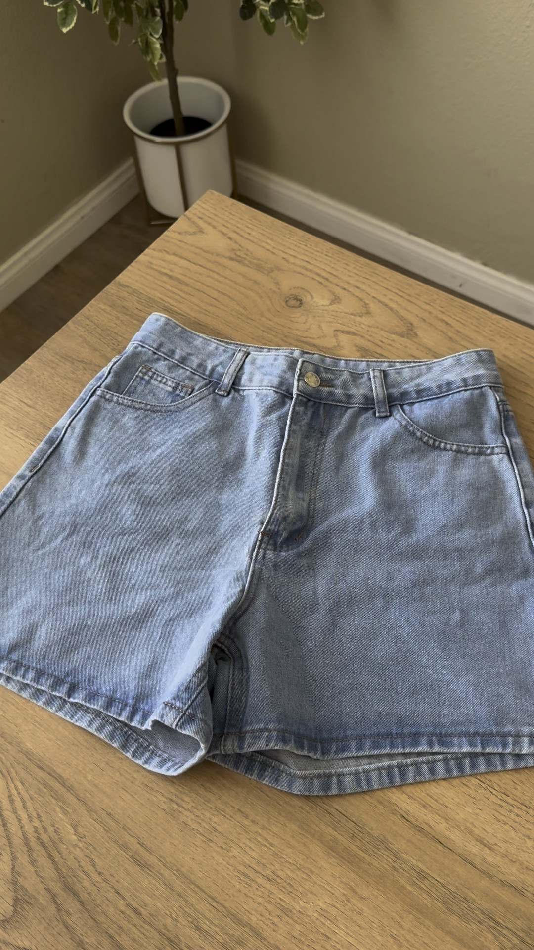 Abercrombie Mom Shorts Dupe!

#LTKU #LTKVideo #LTKstyletip
