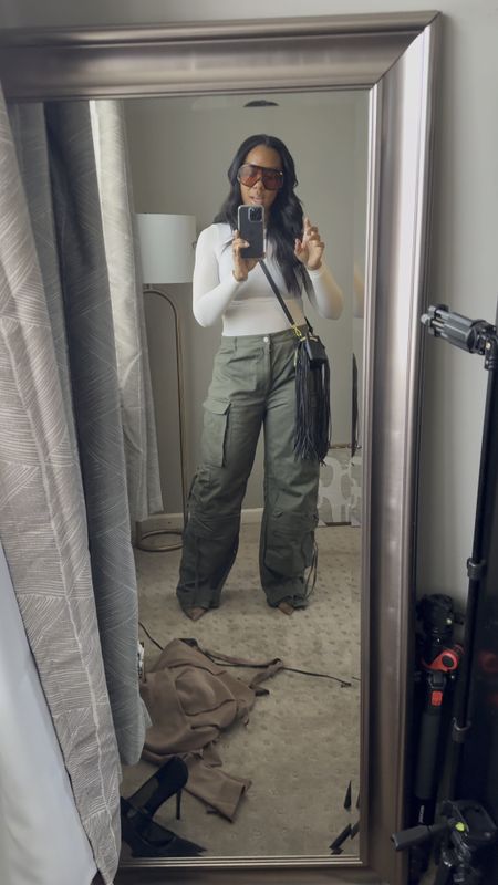 If you have been hunting for some amazing cargo pants these are it! Who knew Steve Madden made bomb clothes too !? 
Wearing an XL for a really baggy fit. They are already a relaxed fit, I wanted them saggy . 

#LTKVideo #LTKmidsize #LTKstyletip