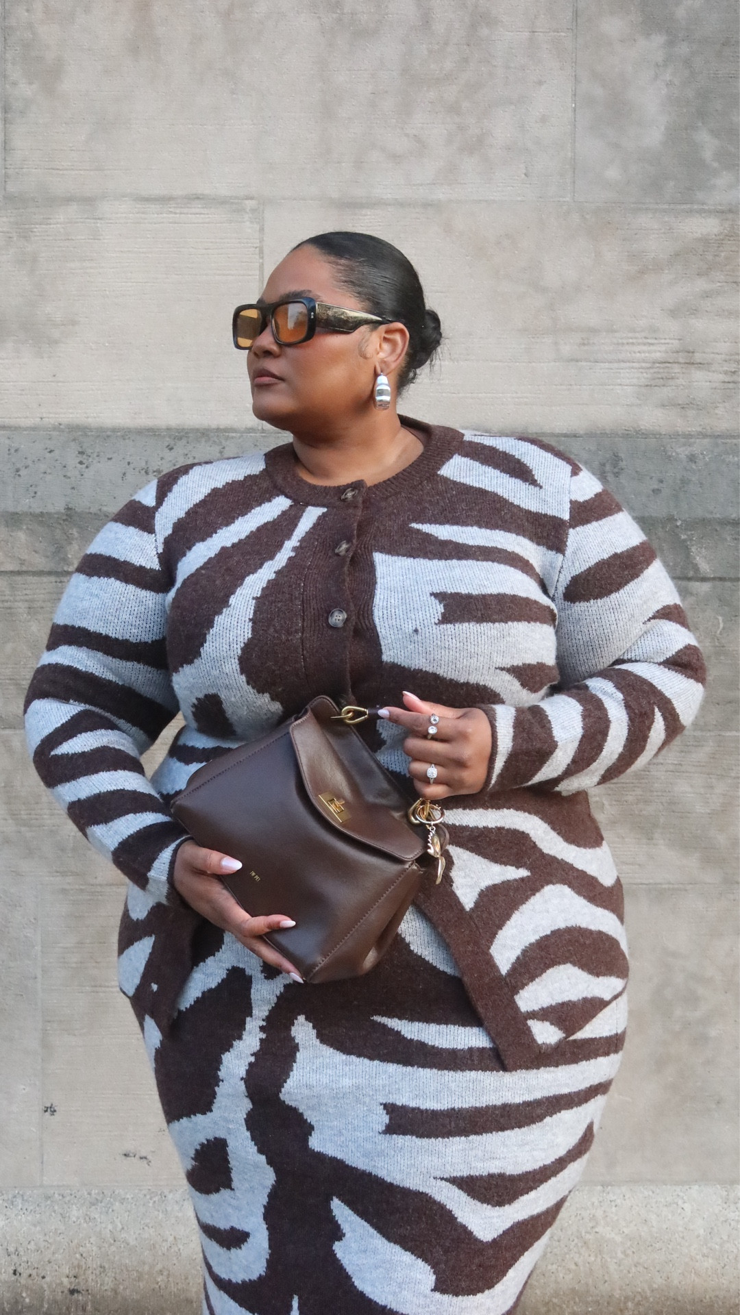 Plus size winter outfit ideas for a holiday dinner party & date night.
I wore this on a freezing NYC night first to a holiday dinner at a store event, then straight to a date with my fiancé at one of our favorite restaurants.

Comfortable, chic, and warm was the goal  because I wanted to feel like myself all night, not restricted or uncomfortable.


#LTKPlusSize #LTKHoliday #LTKootd