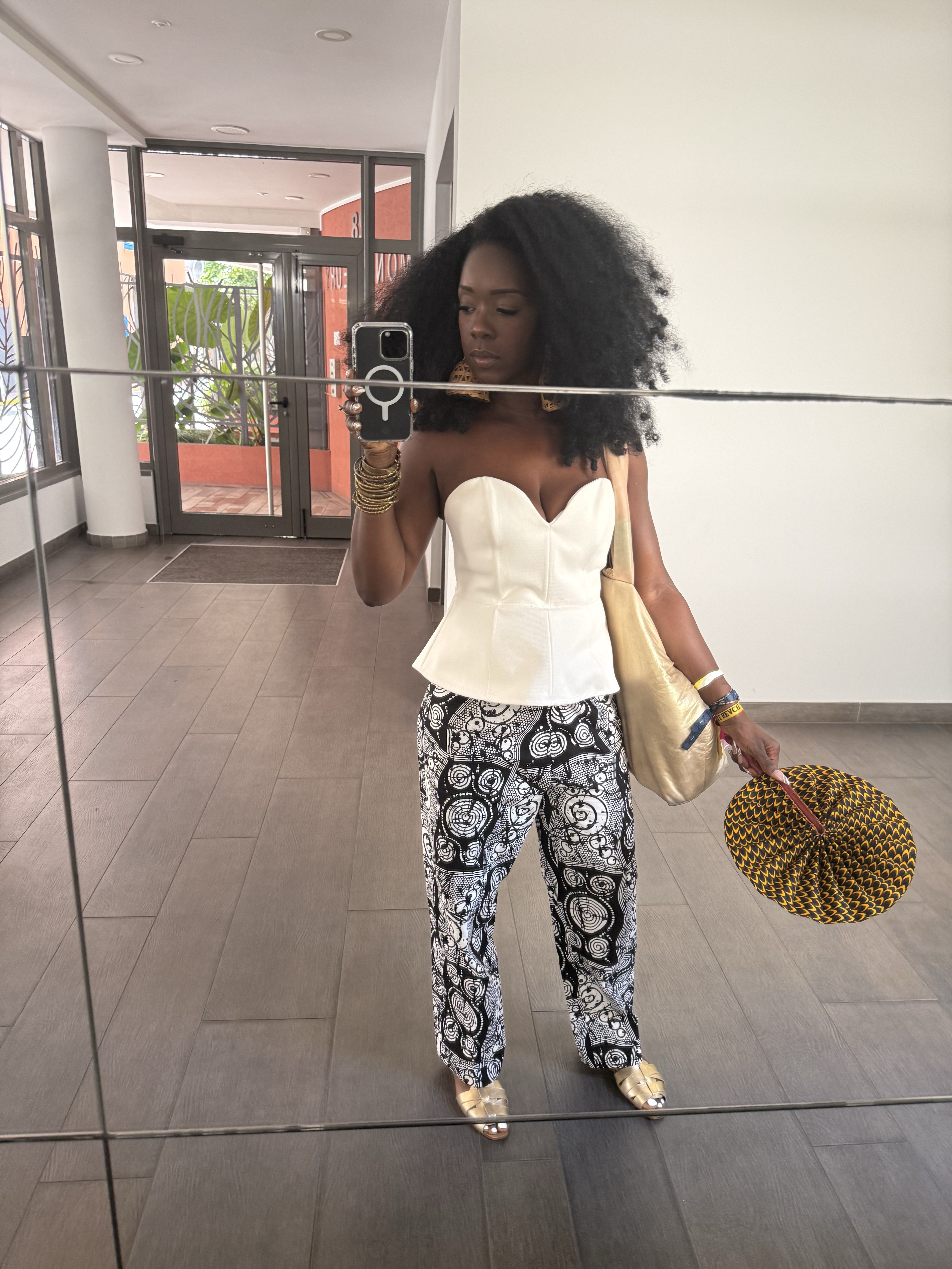 Somebody said elevated vacay style and I heard them loud and clear. Sculpted top, breezy pants, gold sandals—ready for rooftop rosé and real convos. 

 

#LTKSeasonal #LTKStyleTip #LTKFamily