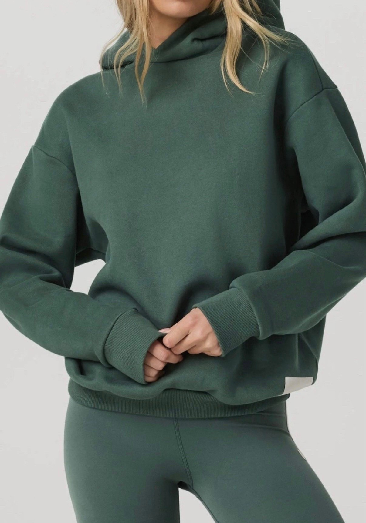 Sweats 
Sweatshirt 
Sweatpants 
Matching set
Sneakers 

#LTKfitnessgoals #LTKmorningroutine #LTKActive