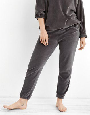 Aerie REAL Obessed Velour Jogger | American Eagle Outfitters (US & CA)