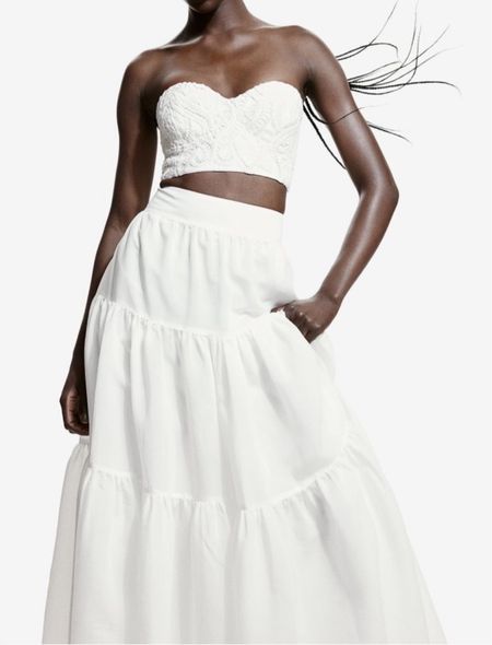 Tiered white maxi skirt 

#LTKSeasonal #LTKfindsunder100 #LTKstyletip