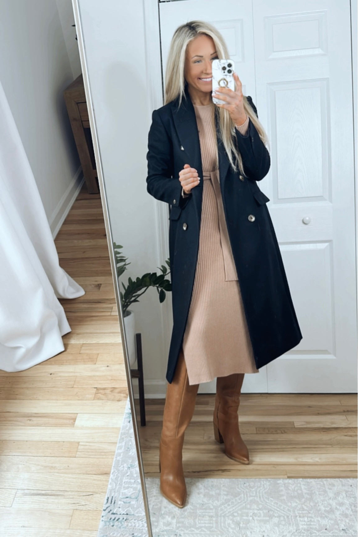 Amazon midi sweater dress (the color is called “khaki”)
Reiss coat
Black wool coat
Church outfit, brunch outfit, Christmas dinner outfit 