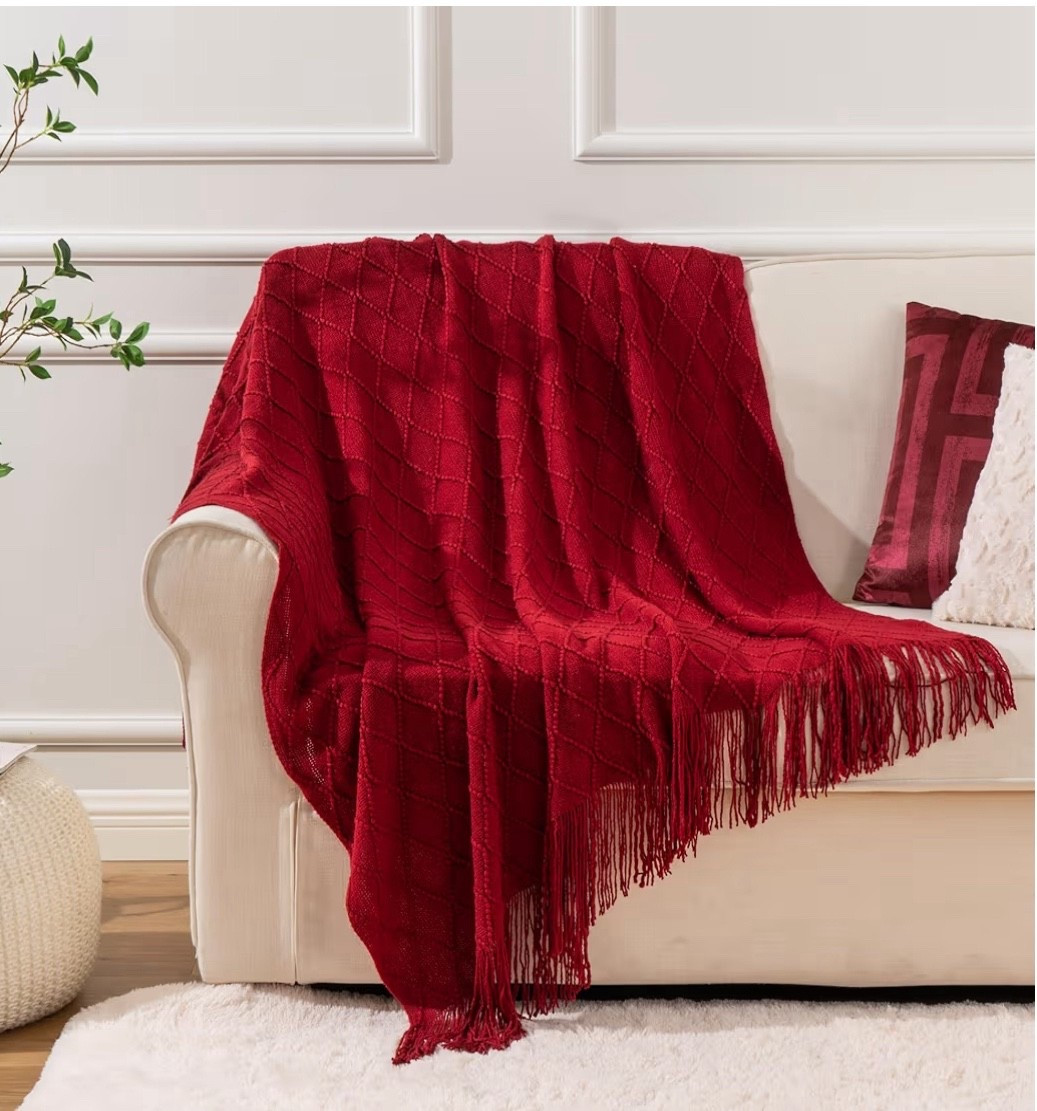 #Christmasdecor #Christmas

#LTKhome #LTKcanada #LTKholiday