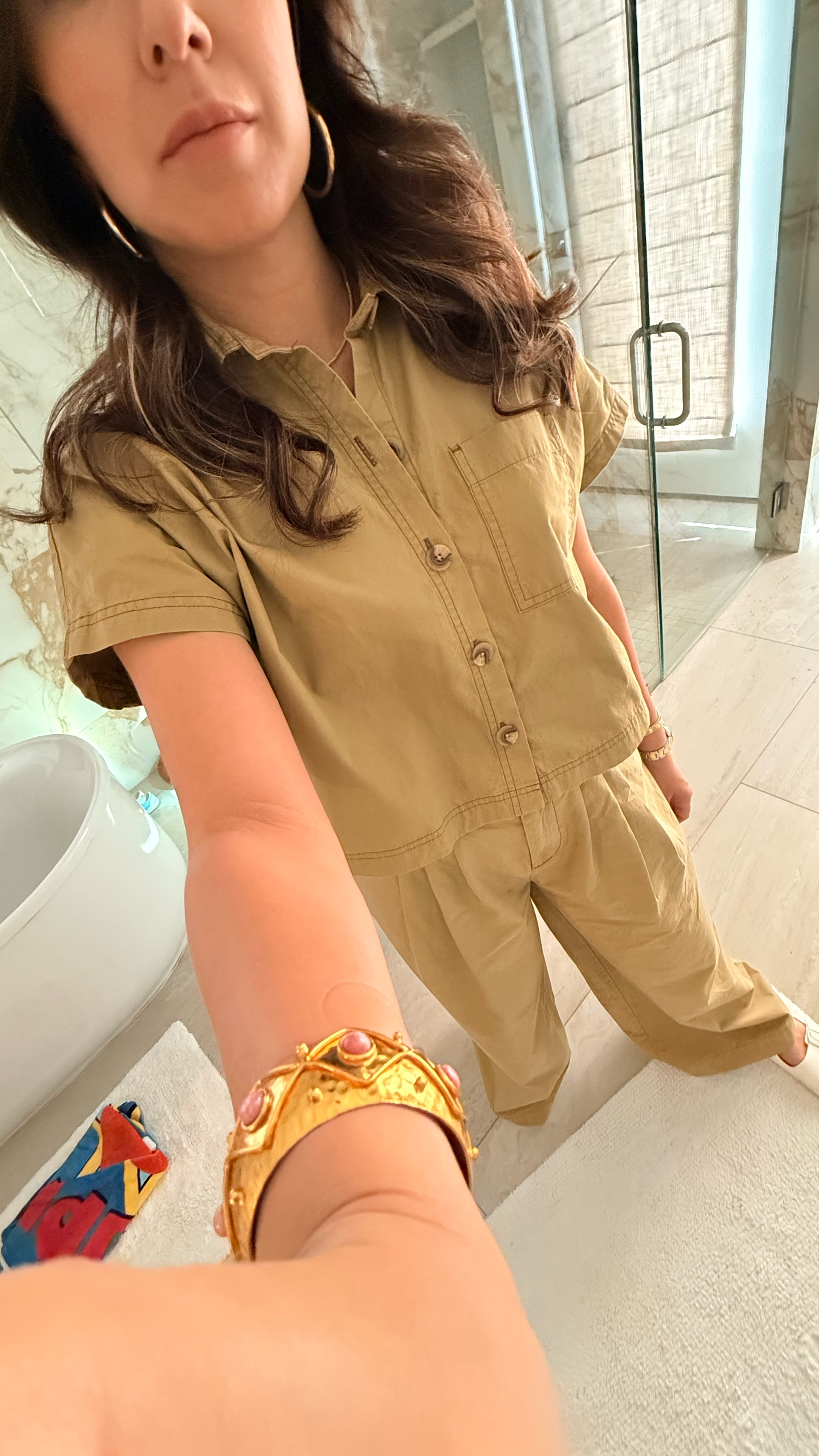 Two best friends. Two different styles. Always the same vibes. ✌🏼

Was trying to get an ootd video to link this outfit because *chef’s kiss* it’s effortlessly chic with a very friendly price tag and then, got a little a cameo from my littlest cutie 🥹

*** also, don’t mind the double chin!