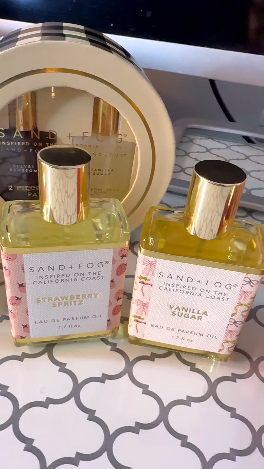 Even though the amount of stores I visited didn’t yeild much; however my Sorors came through for me. They helped me score some @SAND + FOG goodies! 

My favorite wins were Bourbon Vanilla, Amber & Vanilla & Cherry Silk! 🙌🏽🙌🏽 I’m looking forward to trying the diffuser oils especially since I found some non pumpkin/fall scents! 
 
What S+F scents are you in search for and which of these are in your collection?!?! Tell me in the comments! 😉

#sandandfogoils #tjmaxx #marshalls  

#LTKGiftGuide #LTKBeauty #LTKvlog