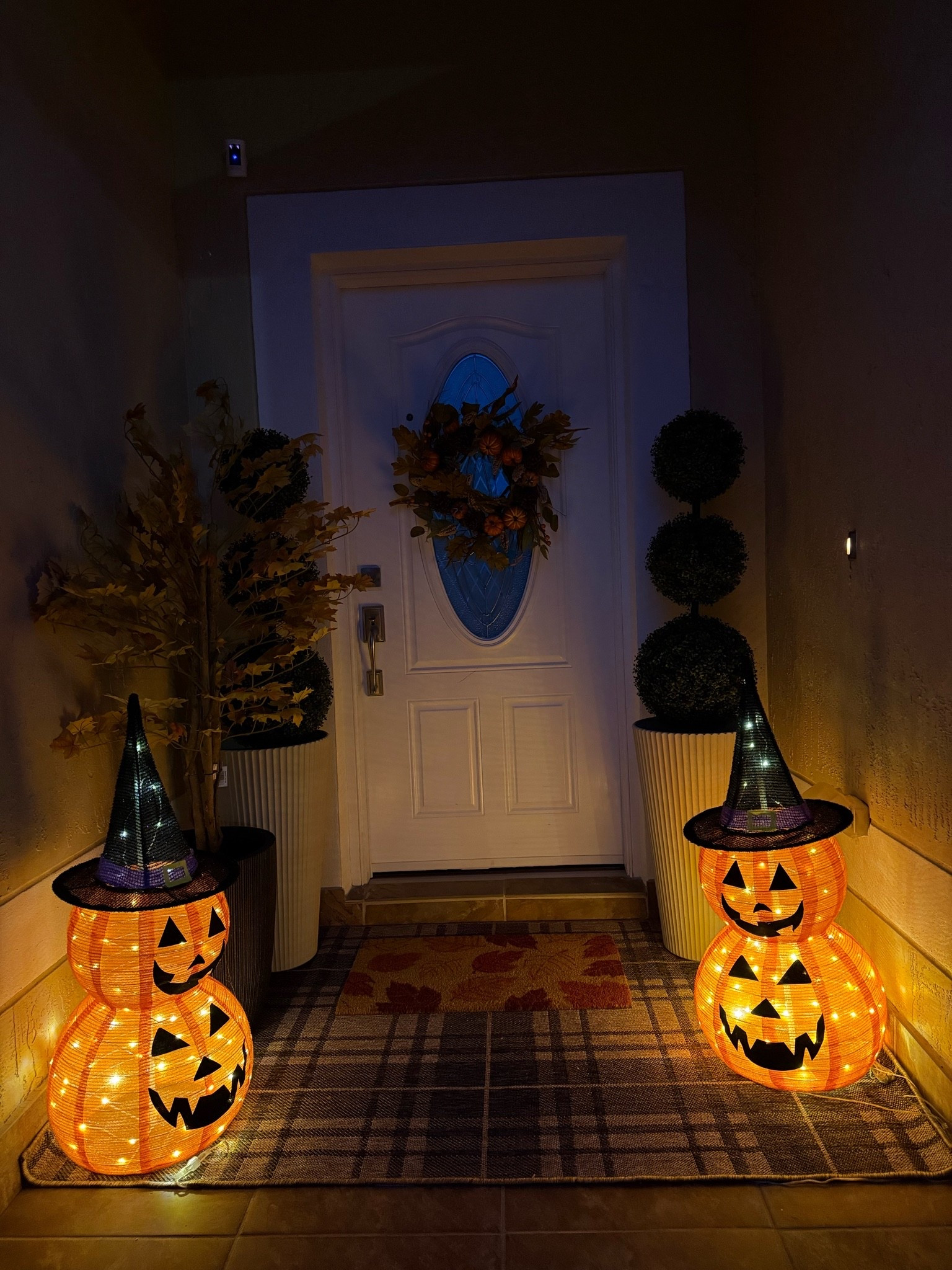 #ad Wayfair is my go go for all things home- even seasonal decor! Transformed my front porch with these light up pumpkins, new rugs, festive wreath and faux greenery! 

@wayfair #wayfair #wayfairpartner 

Halloween decor, front porch inspo, fall decor

#LTKHome #LTKSaleAlert #LTKSeasonal