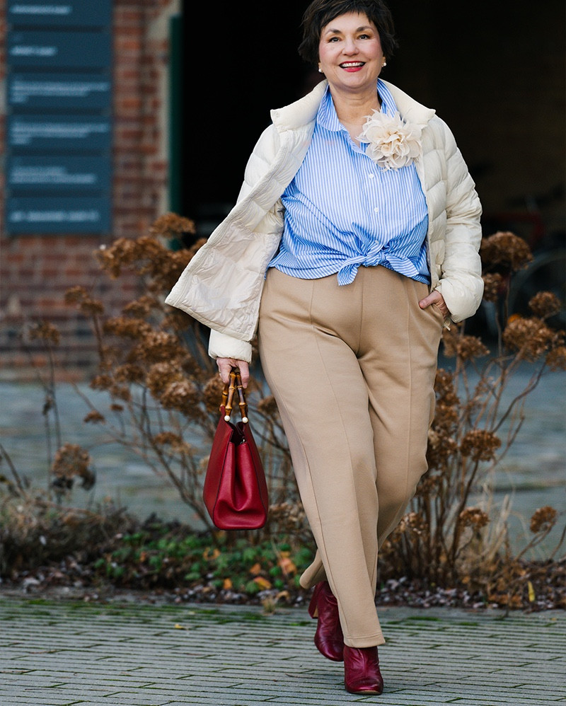 Beige und Caramel meets Bleu: Cooler Businesslook für den Übergang 

#LTKdeutschland #LTKü50 #LTKmidsize