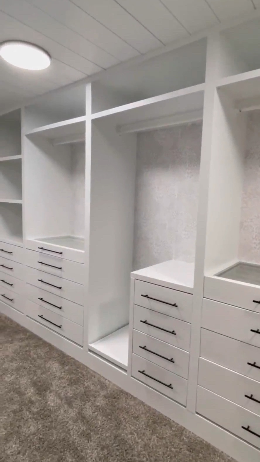 I love how this Master Closet makeover turned out! It’s so much brighter, functional, and amazing! 😍

#LTKhome