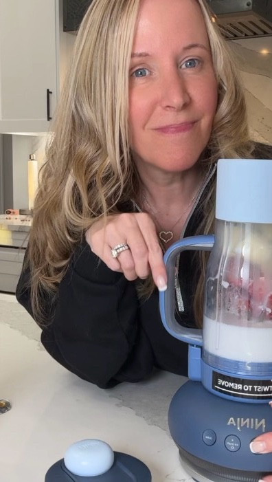 The new ninja blend boss makes the PERFECT smoothie! 

#ninja #ninjablendboss #kitchenmusthave #blenders #giftideas

#LTKGiftGuide #LTKHome #LTKfoodie