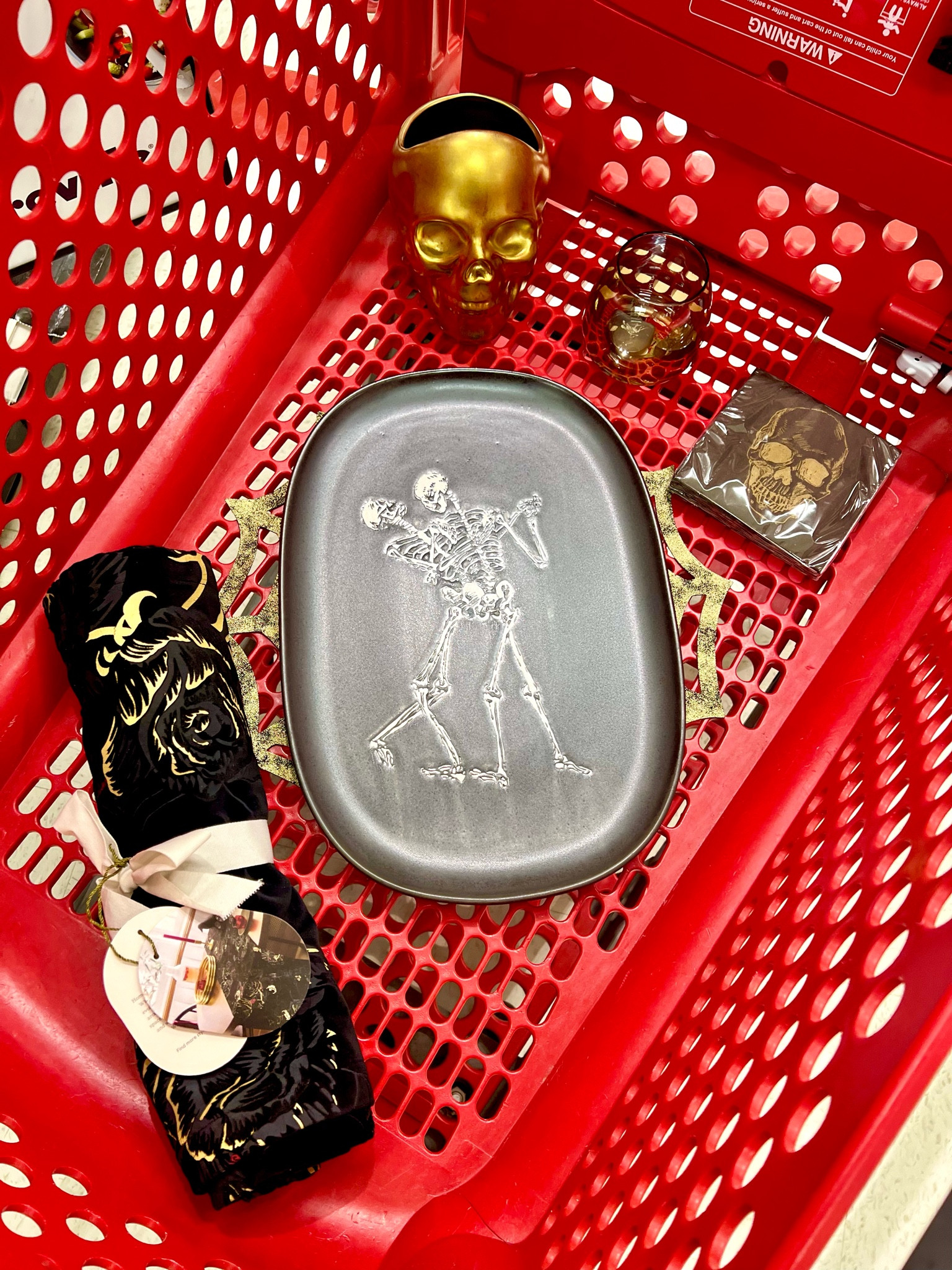 Halloween Threshold Dinning decor at Target 



#LTKSeasonal #LTKParties #LTKHome