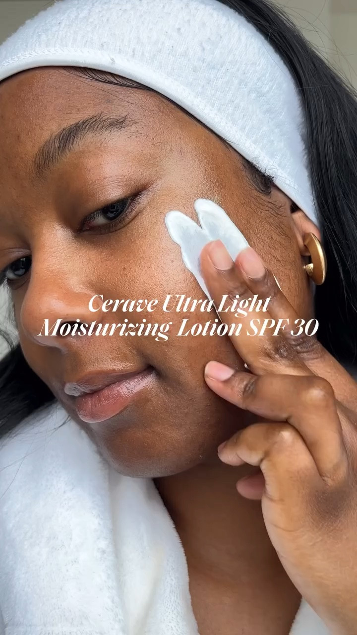 SPF with no white cast

Putting the Cerave ultra light moisturizing lotion SPF 30 to the test !

#LTKFindsUnder100 #LTKHoliday #LTKBeauty