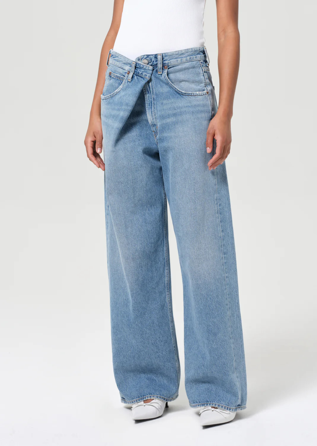 Vana Fold Jean in Mantra | AGOLDE