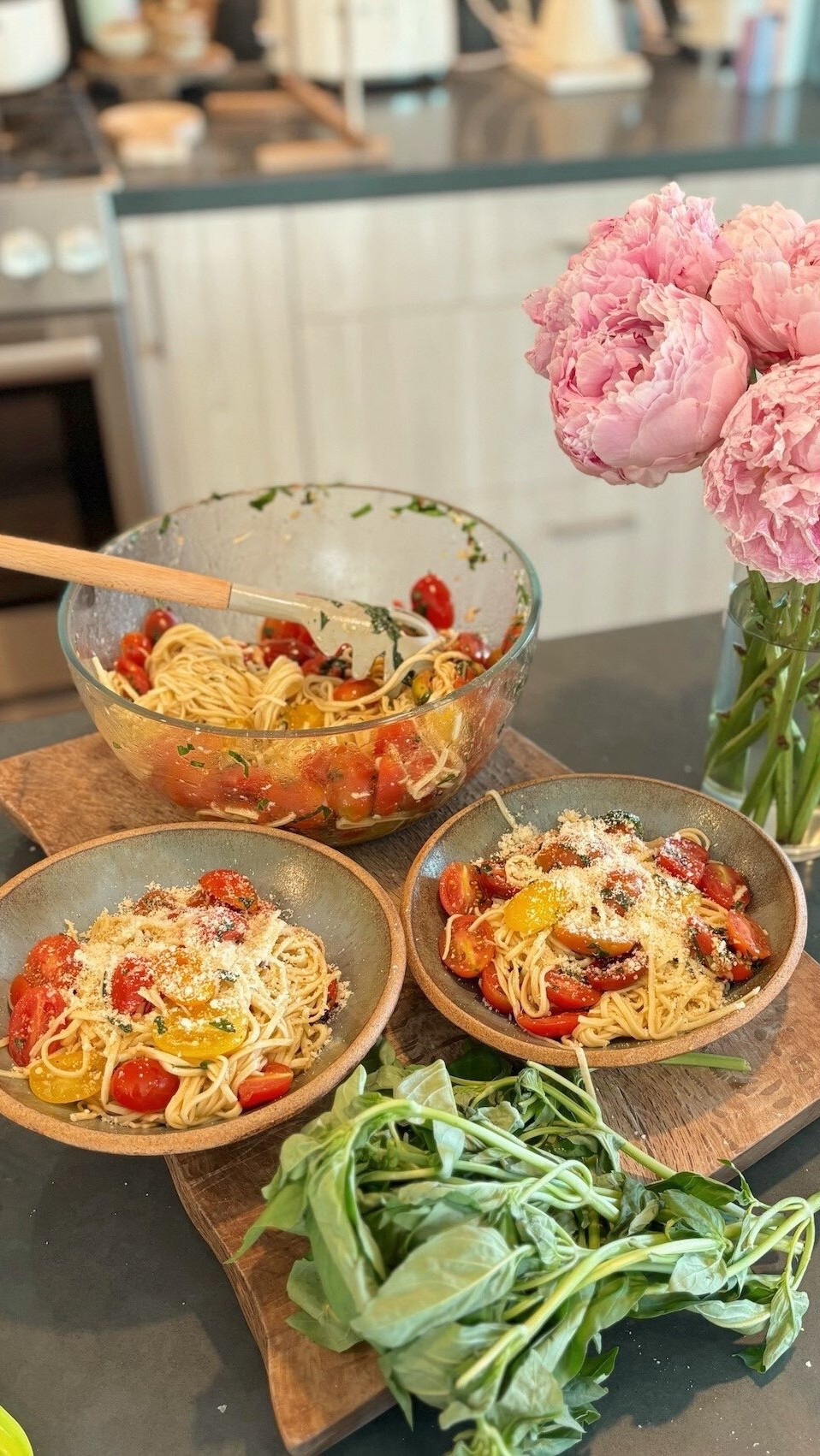 The best summer tomato pasta 🍅🍝 

 

#LTKSeasonal #LTKHome