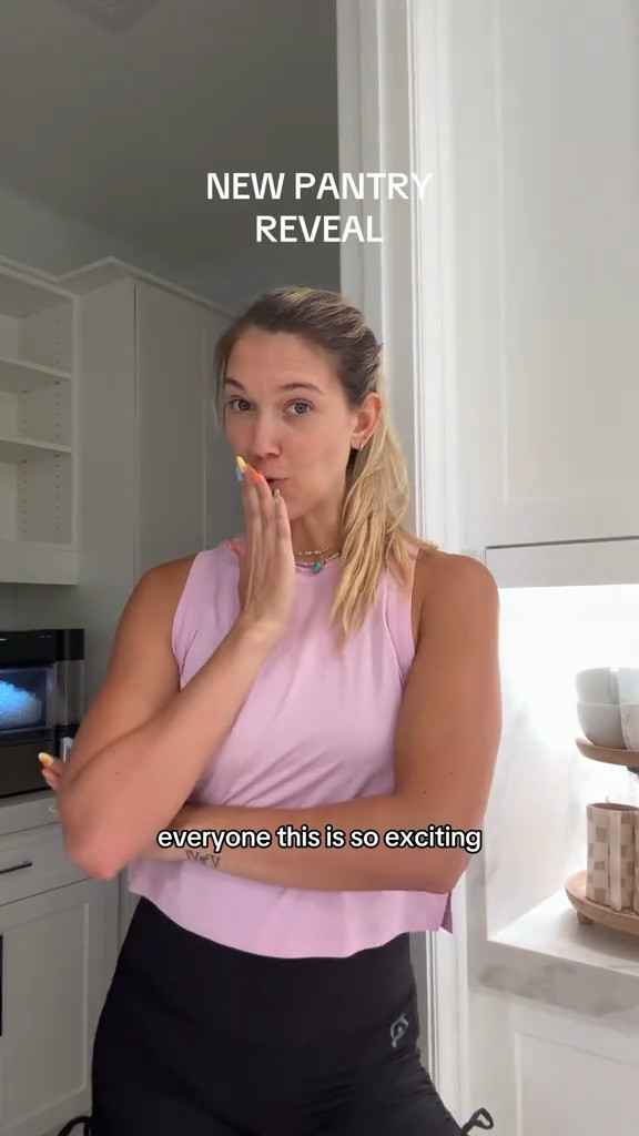 New pantry reveal!! Help me! How should I organize!?


#LTKHome #LTKActive #LTKFindsUnder100