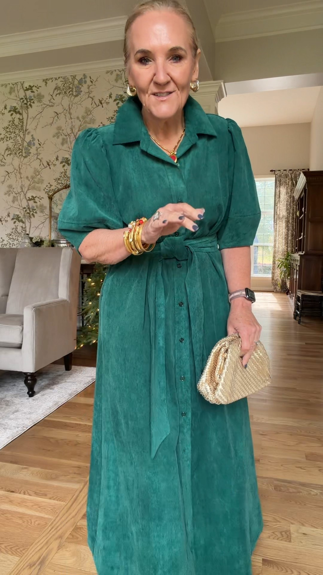 Dress size medium 
Allie & Bess bracelets code nanette20 20% off 
Necklace is do fun I have several colors and it’s 20% off no code needed 
Linking several leopard shoe options 
Linking some cute holiday bags 

@belk

#LTKFindsUnder50 #LTKHoliday #LTKOver40