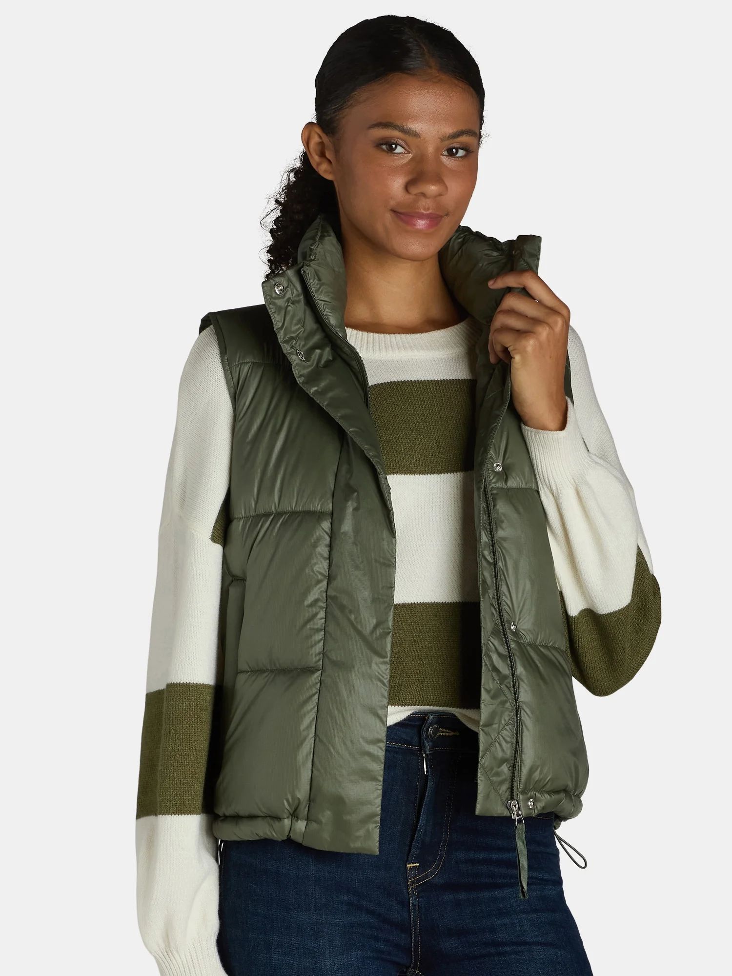 Ozark Trail Women's and Women’s Plus Sporty Puffer Vest, Size XS-1X | Walmart (US)