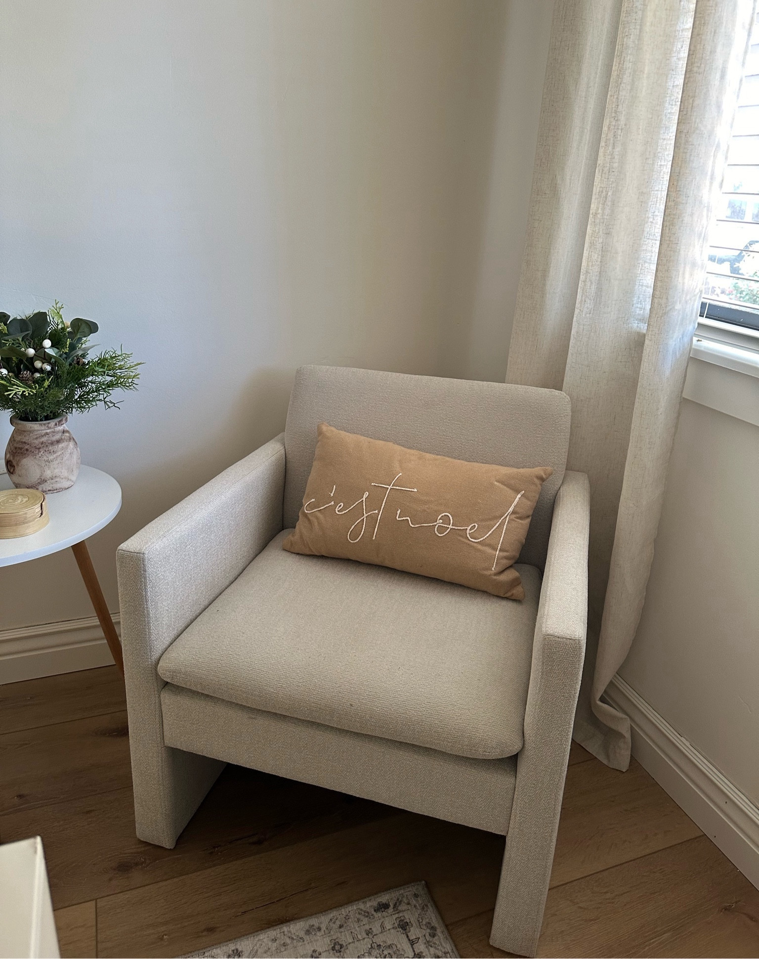 Adding little touches of Christmas to my home office 🌲🤍✨

#LTKHoliday #LTKSeasonal #LTKhome