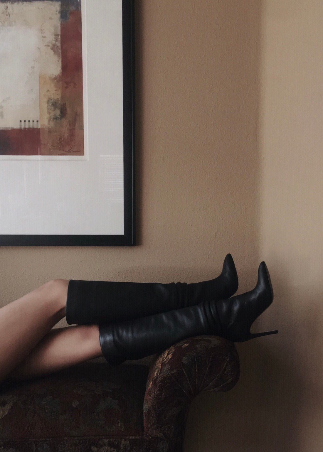 These fall boots were made for walkin’ 👢

Knee-high boots will forever be a fall and winter staple - timeless, versatile, and effortlessly stylish with just about anything. Linking some dupes for under $100 here 🖤

#LTKSeasonal #LTKFindsUnder100 #LTKShoeCrush