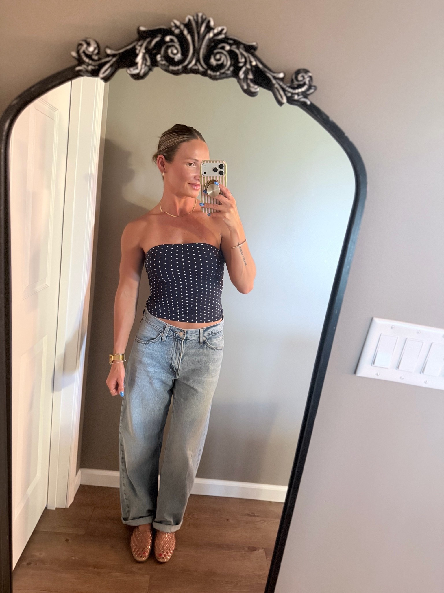 Size small top
Sized up one in jeans for baggy fit

#LTKootd