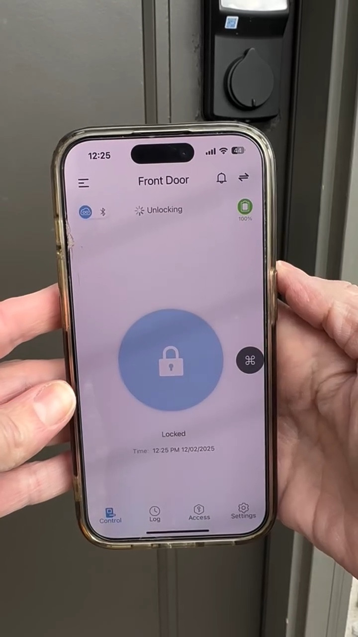 When your old deadbolt only works sometimes… you know it’s time for an upgrade. 🙃

Spring cleaning isn’t just for closets… apparently it applies to your front door too.

We swapped ours for the @meetlockly Secure Pro Deadbolt and I’m seriously impressed.

Install was quick, and you get FOUR ways to unlock it—keypad, key, fingerprint, or straight from your phone.

Honestly, it just makes everyday life feel a little easier (and a lot more secure). 🔒✨

Comment LOCK and I’ll send you the link 🤍
.
.
#springcleaning
#homehack
#SmartHome
#homesecurity
#meetlockly