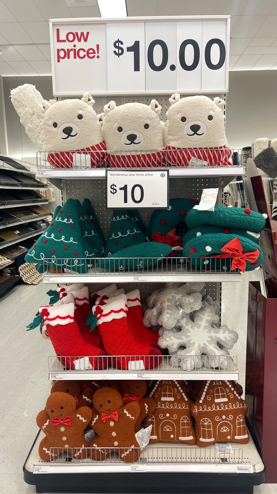 The cutest holiday pillows! Only $10❤️💚

#LTKSeasonal #LTKHome #LTKGiftGuide