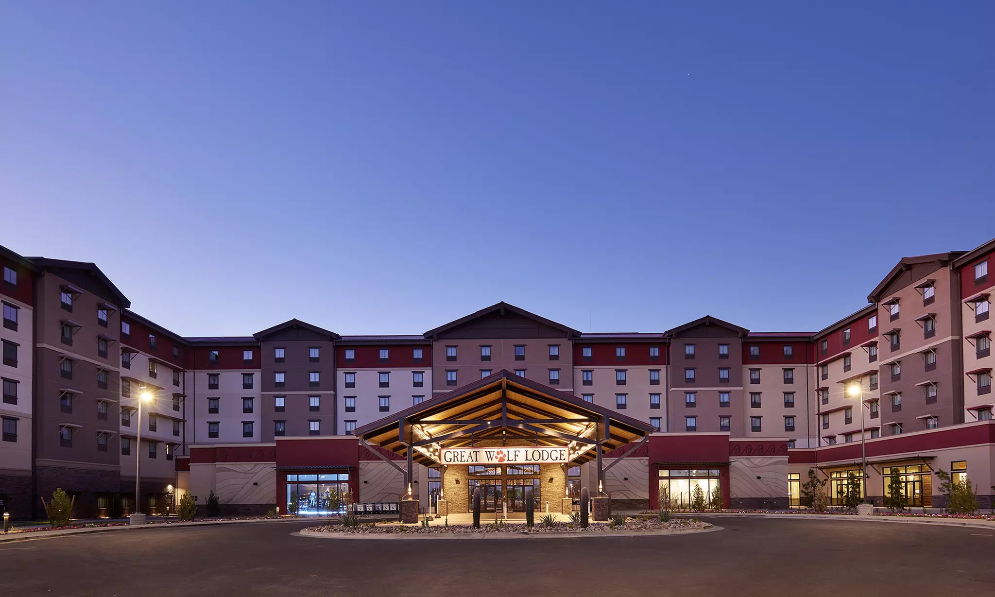 Hotel Stay with Daily Water Park Passes at Great Wolf Lodge Scottsdale in Arizona | Groupon North America