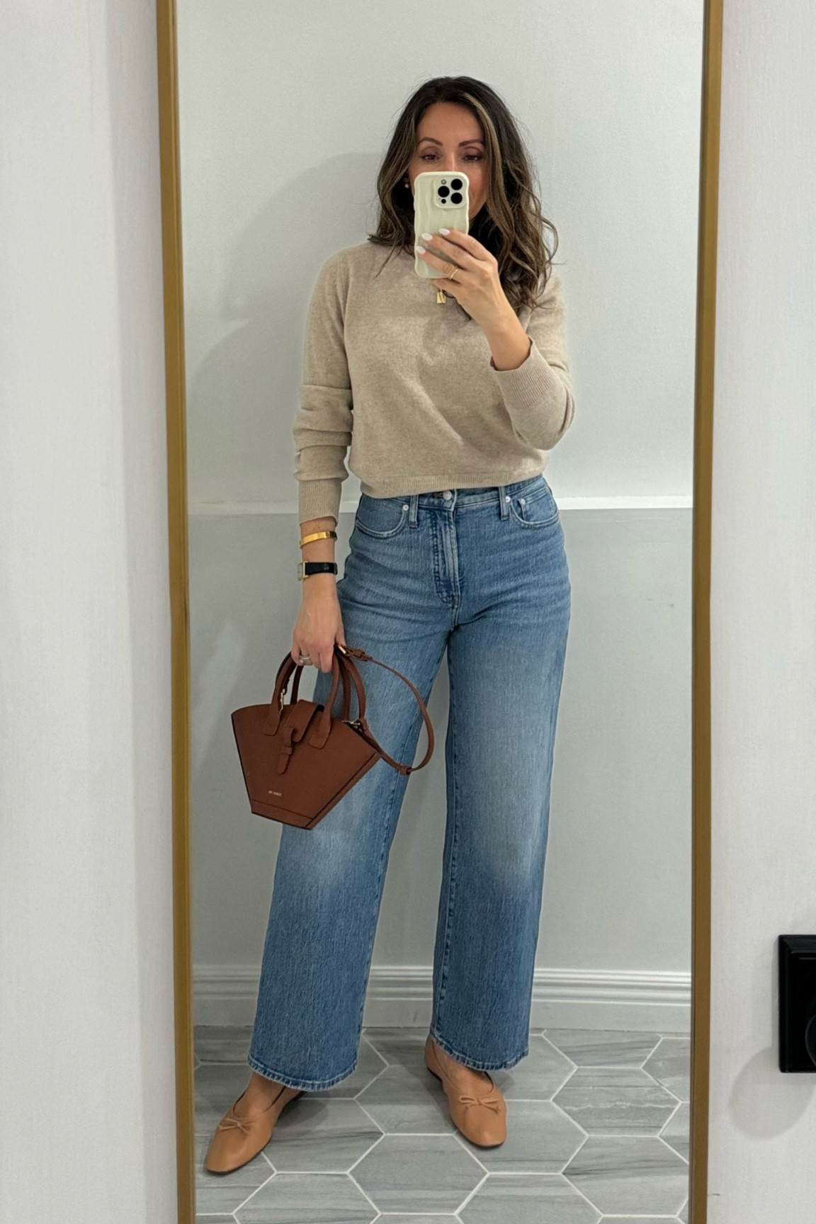 Love these jeans so much I ended up purchasing the darker shade which is somehow even more comfortable that this pair (this pair is too). Tts for me.  
Old cashmere sweater - linking similar.  
Flats tts for me. 
#LTKFallSale

#LTKItBag #LTKSaleAlert