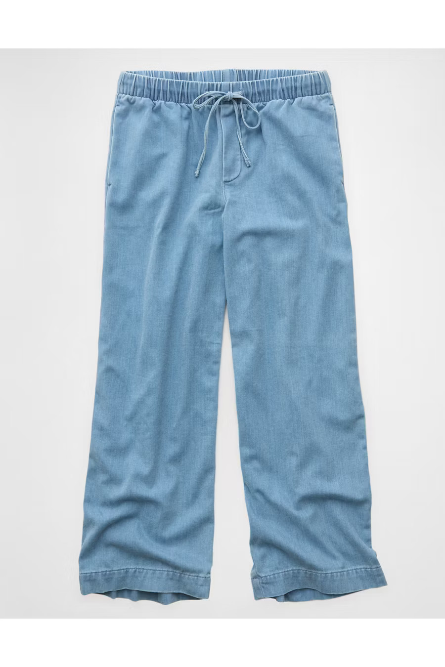 AE Cozy Dreamy Drape Low-Rise Ultra Wide-Leg Jean Women's Light Wash XXS | American Eagle Outfitters (US & CA)