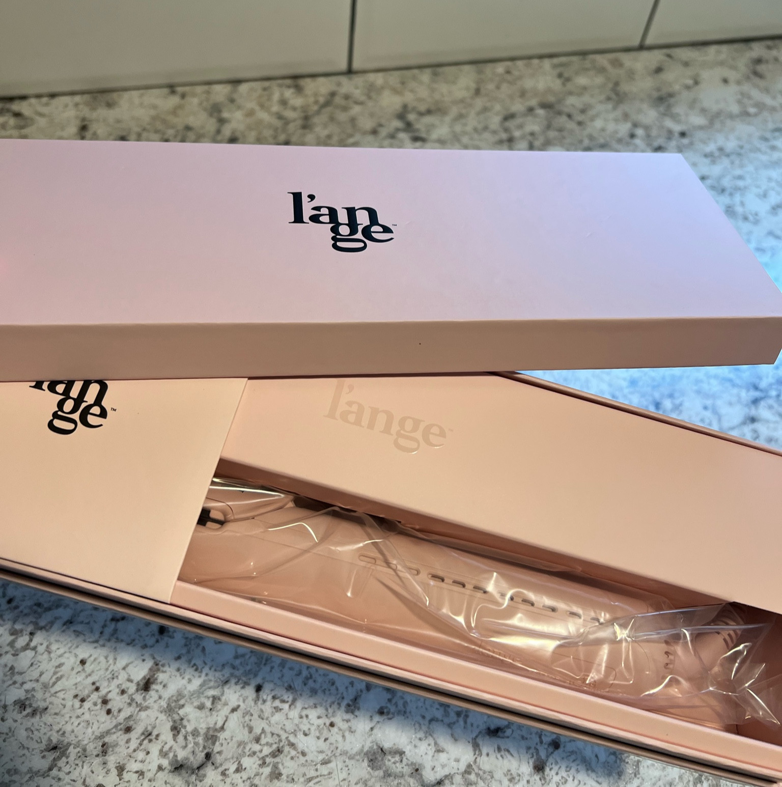 I always get asked how I curl my hair, recently bought a Lange 2-in-1 and I couldn’t love it more! 

#LTKFindsUnder100 #LTKBeauty #LTKGiftGuide