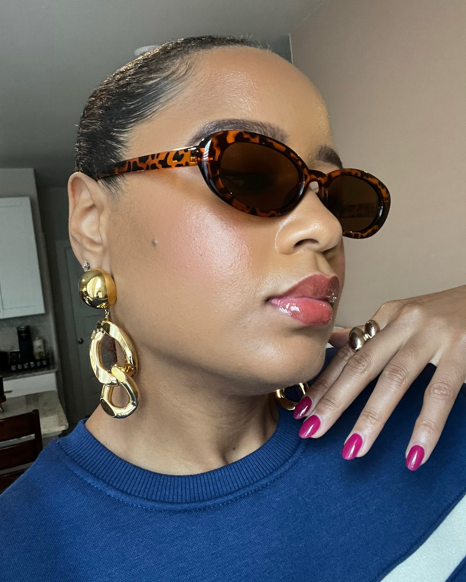 I’m a bold earrings type of girl ✨
Exact shades tagged. Color- leopard/beige  

#LTKootd