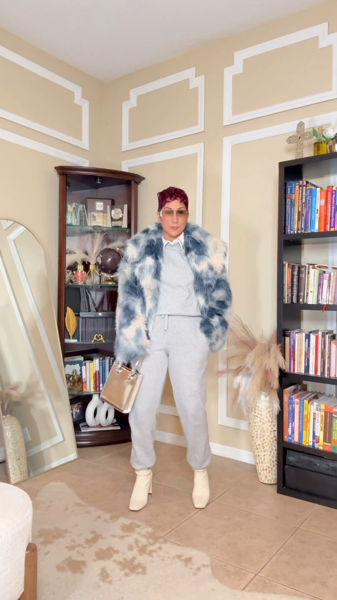 Outfit of the day
Sweatpants
Casual style
Athleisurewear, street style, gray sweatshirt 

#LTKgrwm #LTKootd #LTKmomlife