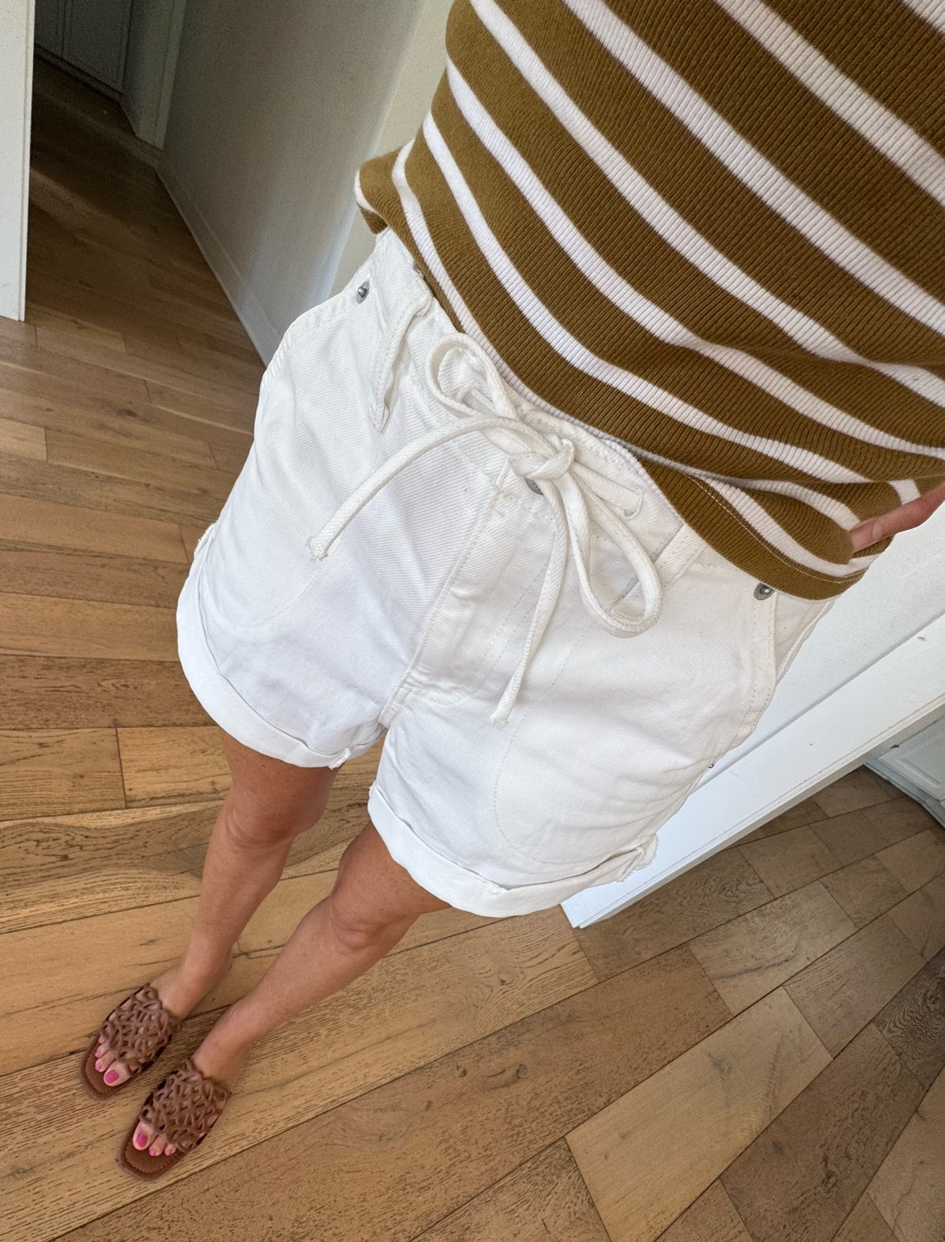 Obsessed with these new shorts from target.

#LTKdayinmylife #LTKootd #LTKmomlife