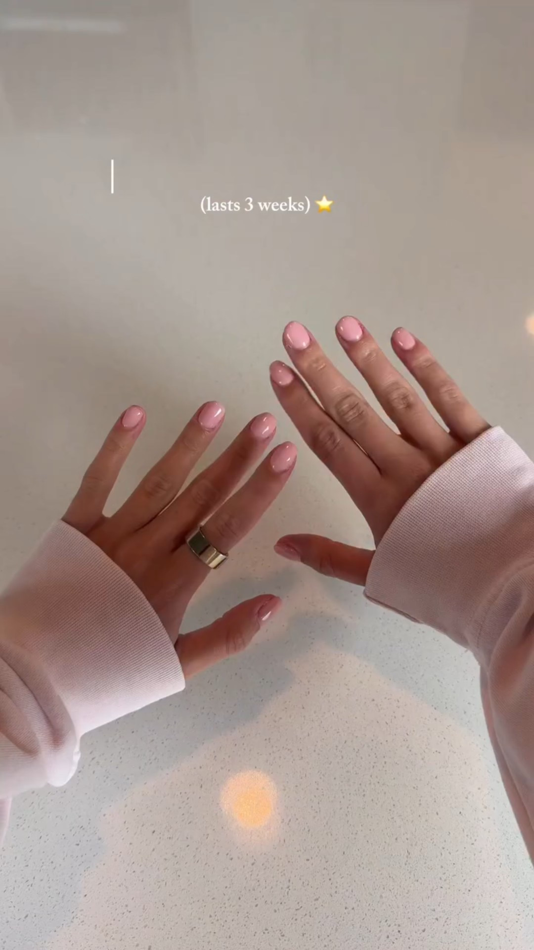 my at home nail tutorial 🌸 i’ve been doing my own nails for so long & i love it!! 🌟

#nailtutorial #athomenails #nails #howto @oliveandjune @bloomsupps