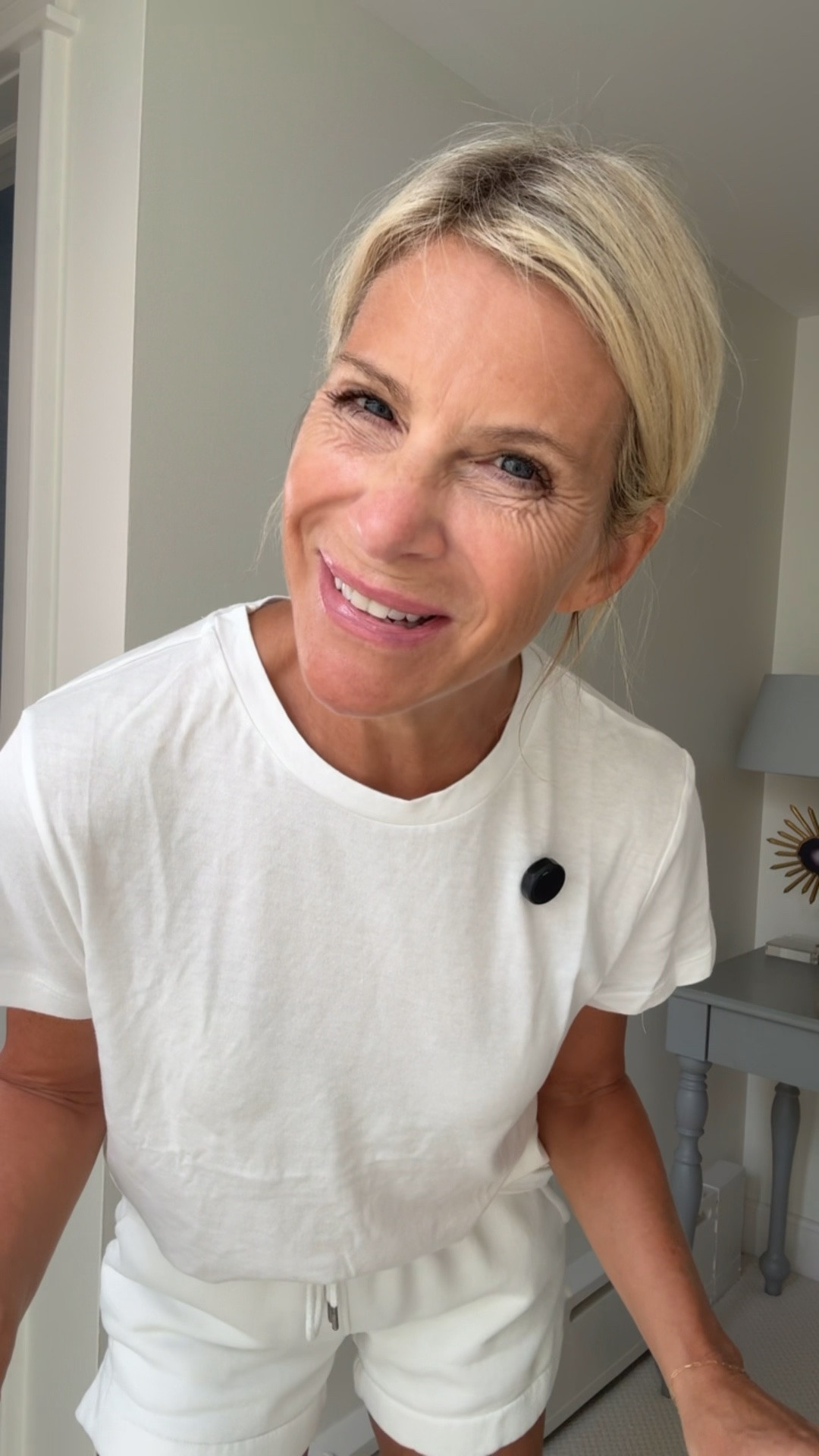Why is finding a really good white T-shirt so ridiculously hard? I finally found one with that slightly relaxed fit I like, and I’m already thinking jeans, shorts, under a blazer — basically everything.

I’m in small shirt