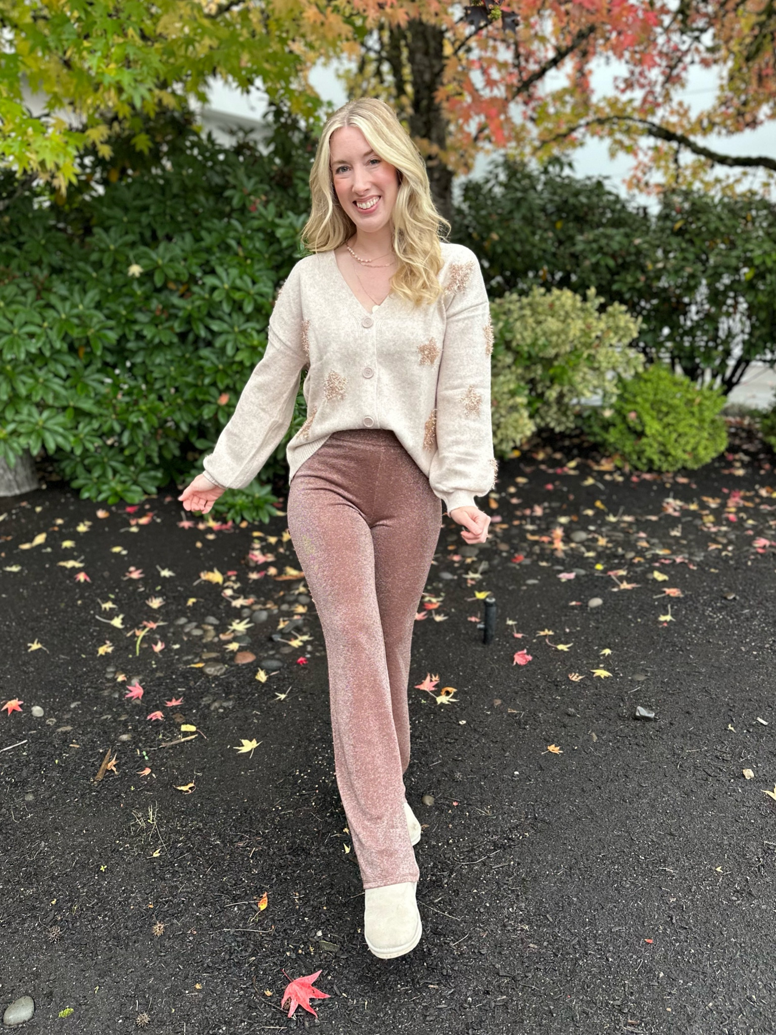 It’s almost shimmer and shine season 👀✨



#LTKHoliday #LTKSeasonal #LTKstyletip