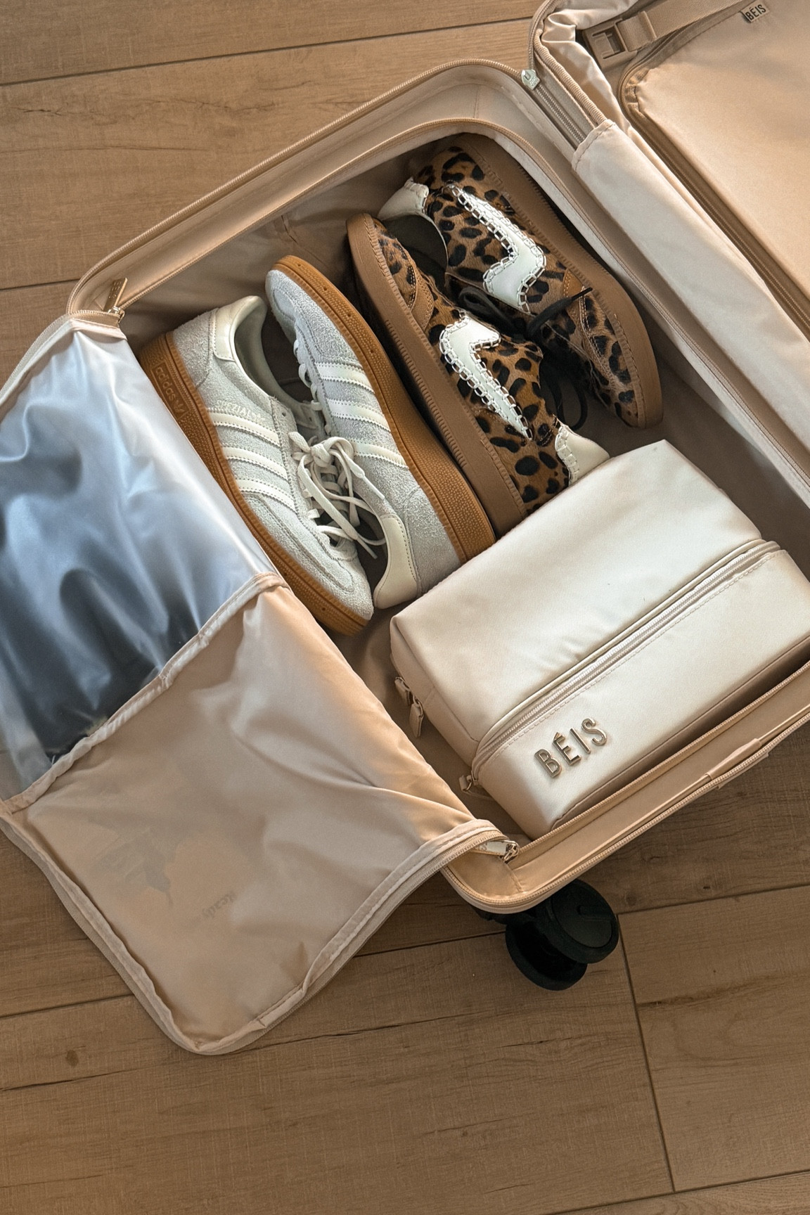 Travel essentials 〰️ #beis #beispartner #adidas #dolcevita #fallshoes 

#LTKShoeCrush #LTKOver40 #LTKSaleAlert