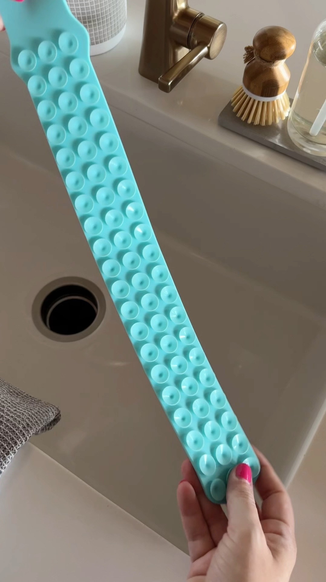 How did I not know about this sooner?  The struggle is real. I need to thaw meat for dinner but it keeps floating to the top of the water and won't thaw fast enough. I love this silicone gadget that keeps any size and shape of meat submerged so it thaws a lot faster. Now I don't have to baby the meat while juggling the rest of dinner prep.

#LTKHome #LTKSaleAlert #LTKFamily