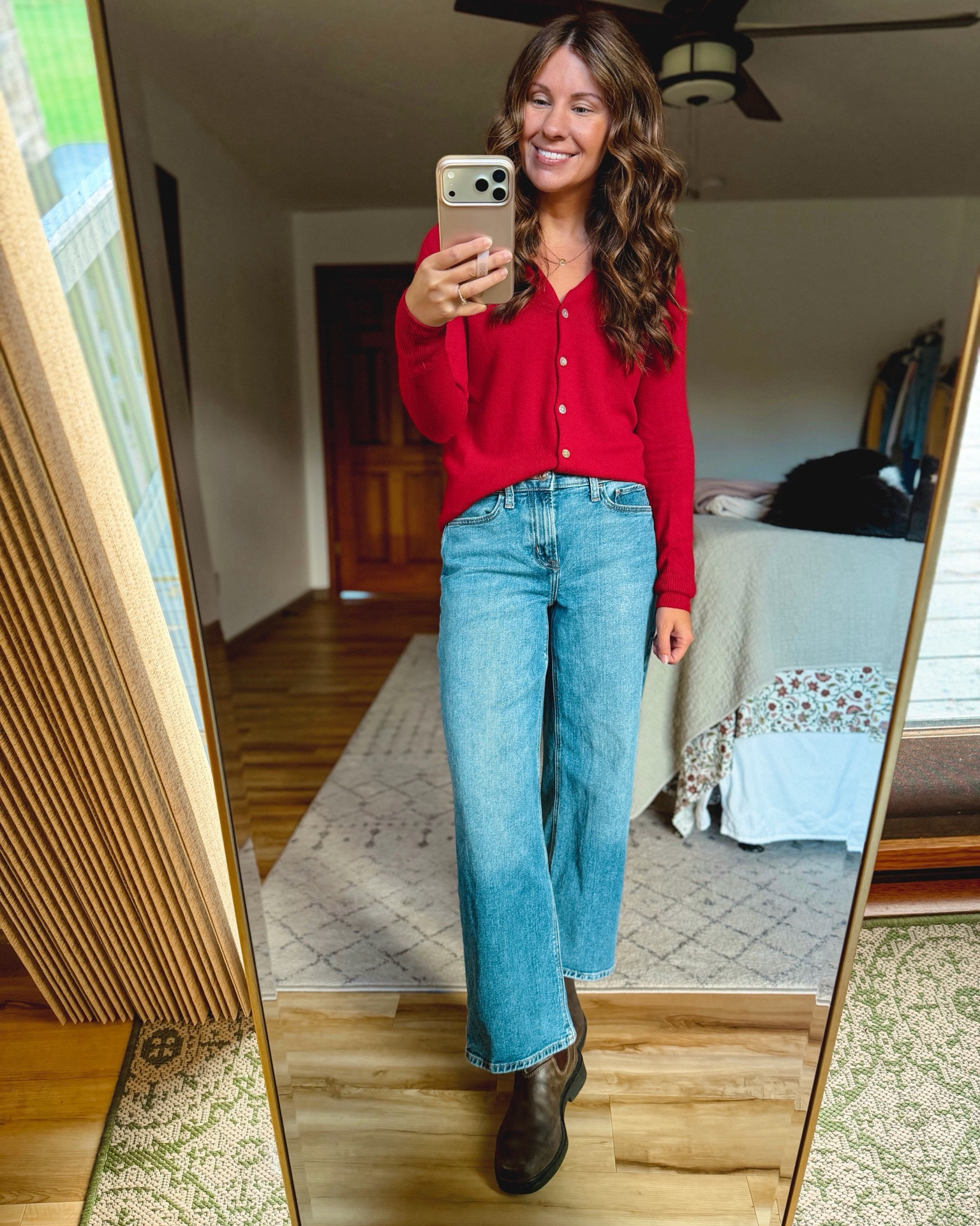 Jeans and cardigan Fall outfit♥️

xs in my cardigan (also linked a bunch of similar ones!) 24 short/petite in my jeans, and 6 in my blundstone boots