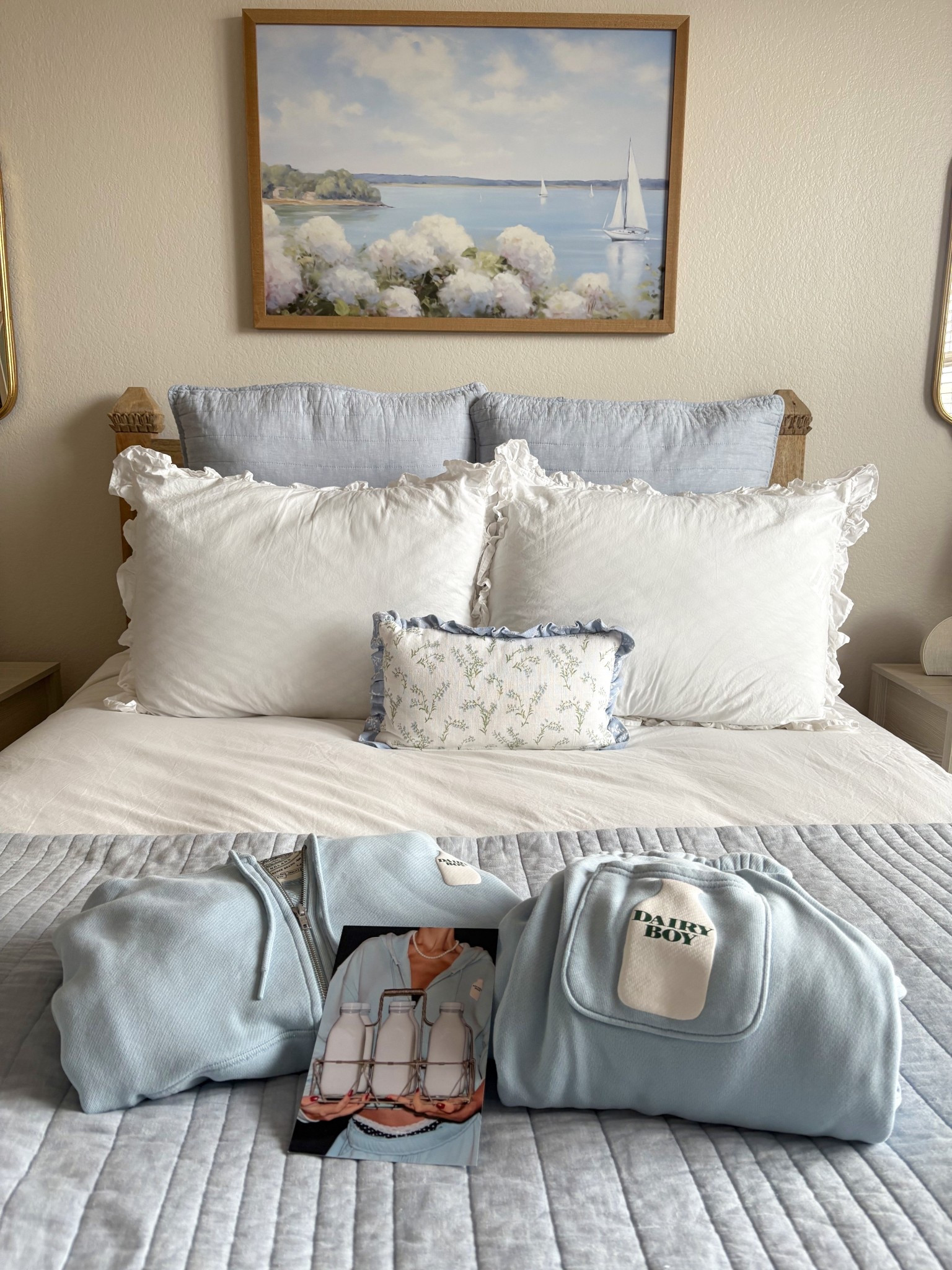 love this new dairy boy blue sweat set! 🩵🥛 would be the perfect gift this Christmas for teen girls or young adults!

#LTKGiftGuide #LTKHoliday #LTKootd