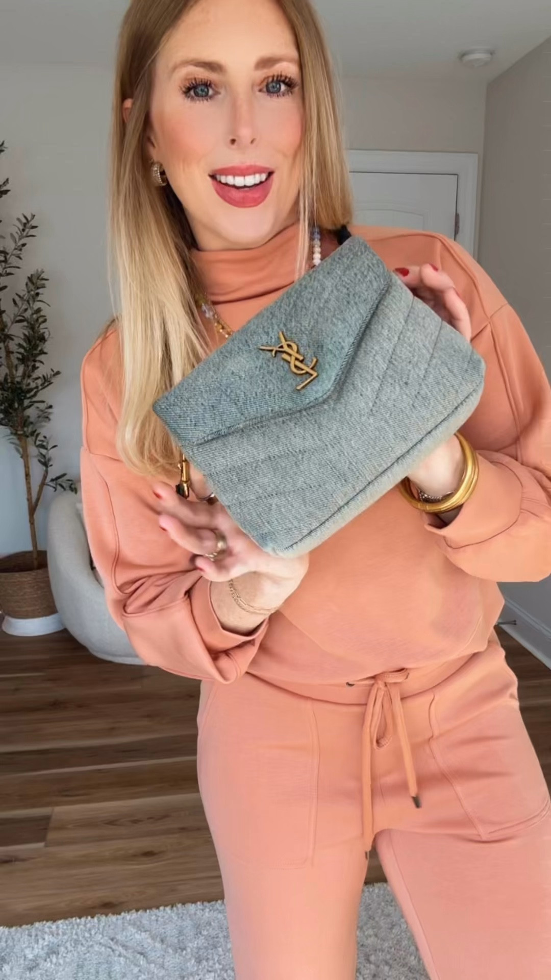 Get your first month of a Vivrelle membership free with code kelsseylayton 

#LTKmomlife #LTKootd