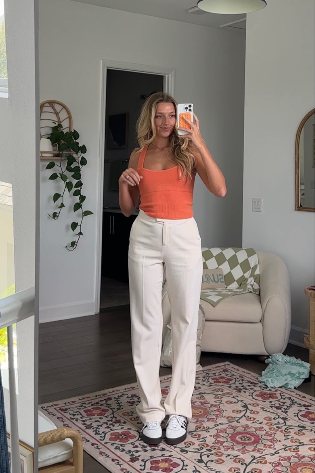 FALLing for this orange top 😍
Top: Small
Pants: 6 Tall

#LTKbeauty #LTKFind #LTKSeasonal