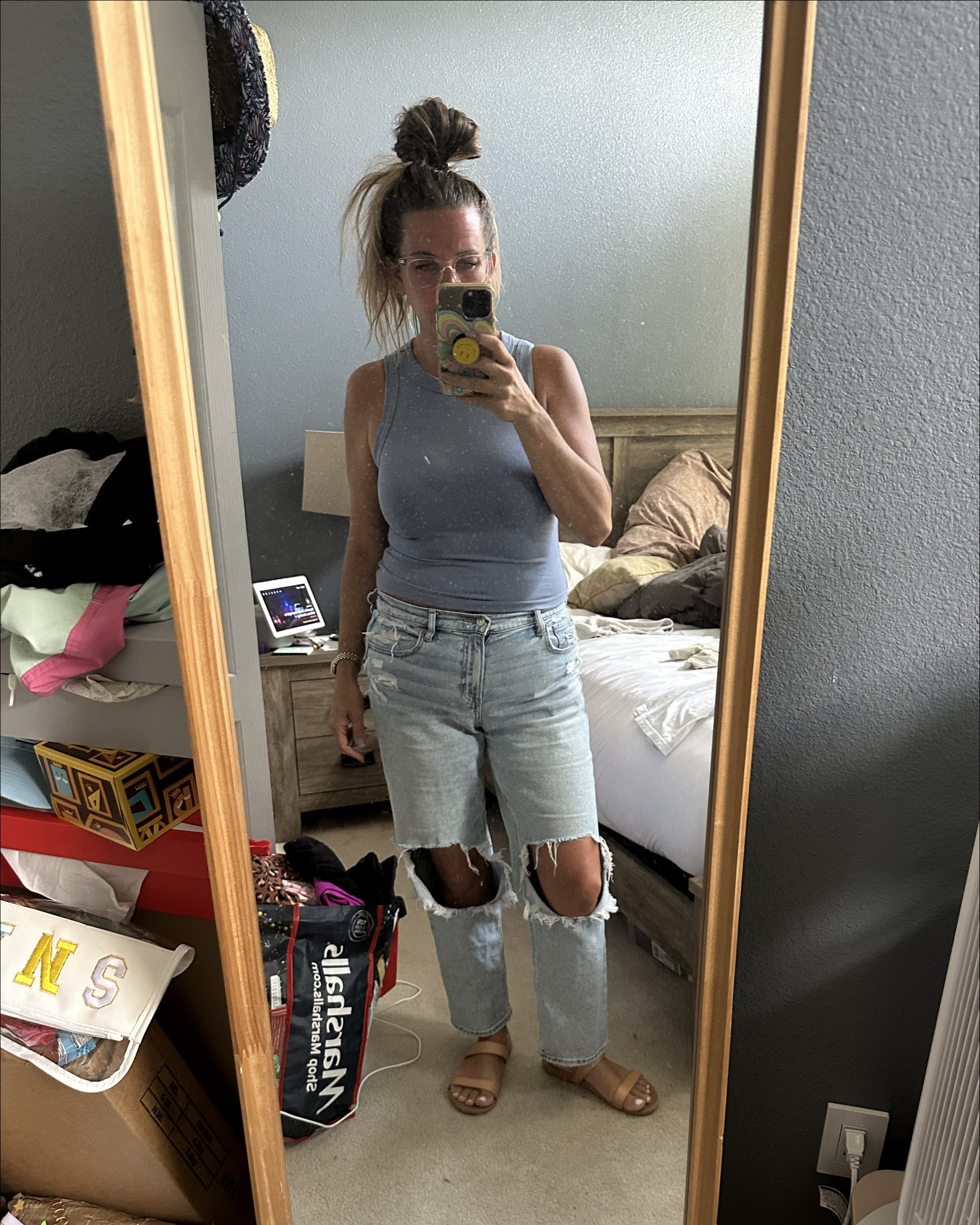 Monday vibes ✌🏼 

#LTKSeasonal #LTKMidsize #LTKOver40