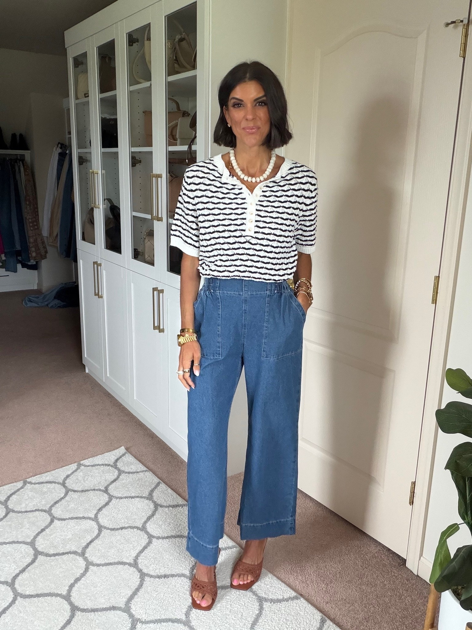 Size small in top size 2 in jeans

#LTKgrwm #LTKootd #LTKdayinmylife