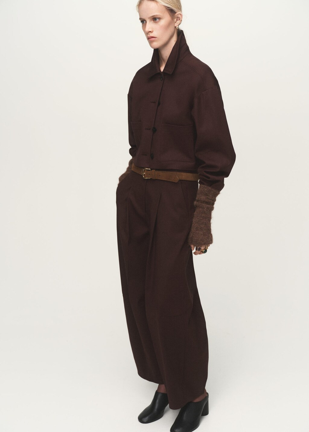 Cropped jacket with pockets chocolate - Woman - S - MANGO | Mango (US/MX/AU)