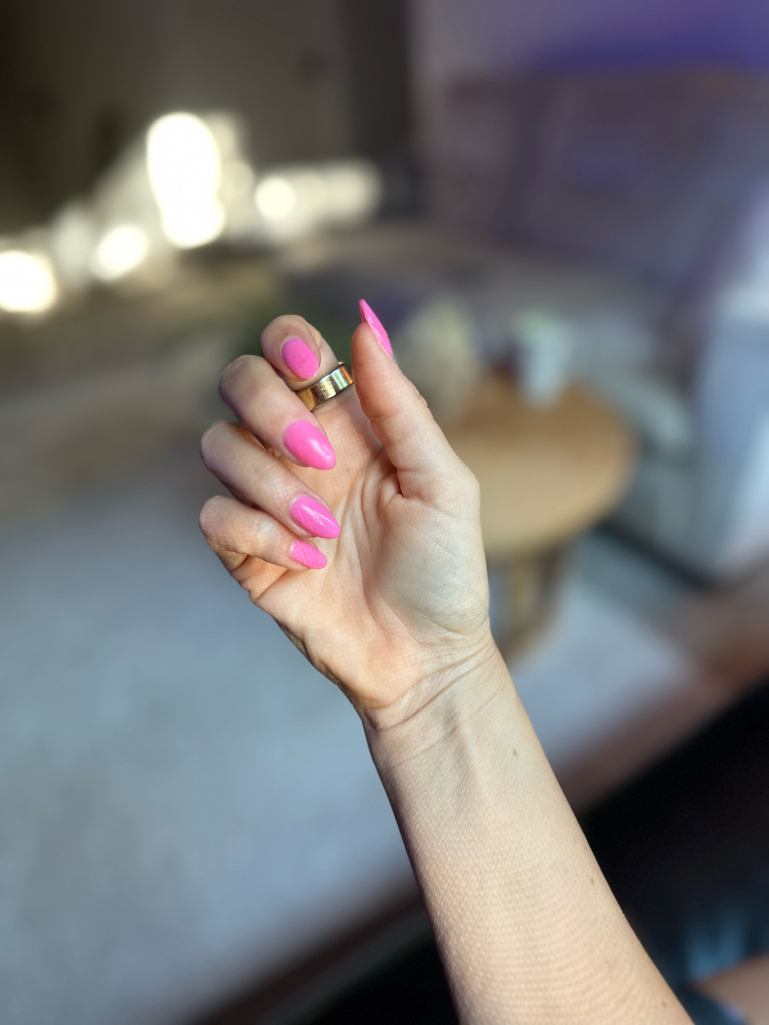 milky mani 🤍 🍓 

#LTKbeauty