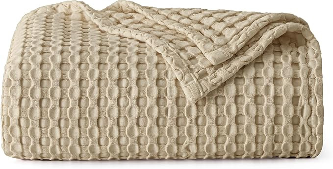Bedsure Cooling Cotton Waffle Weave Throw Blanket - Lightweight Breathable Blanket of Rayon Deriv... | Amazon (US)