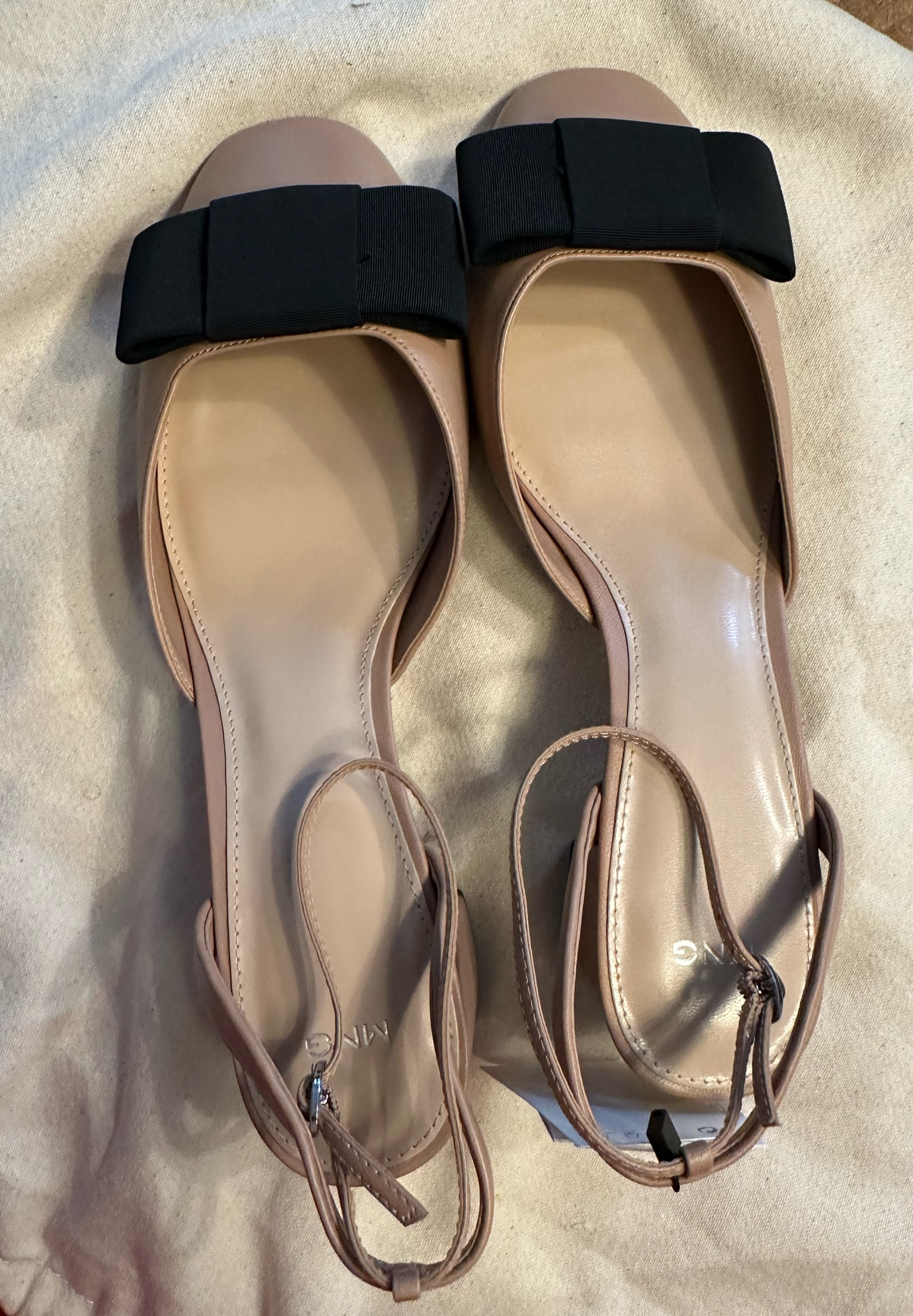 Heels
•


#LTKworkwear #LTKplussize #LTKstyletip